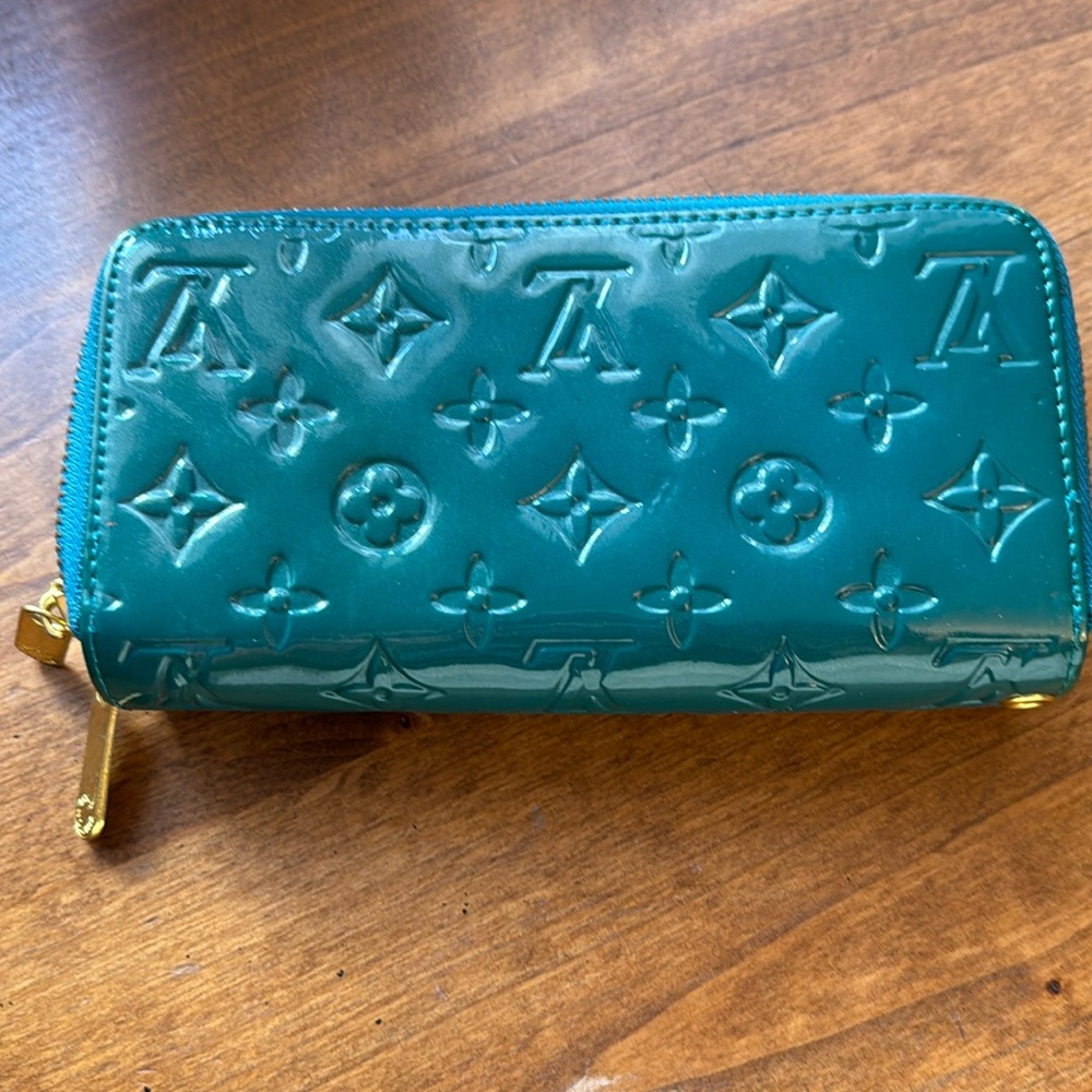 Blue wallet with logo